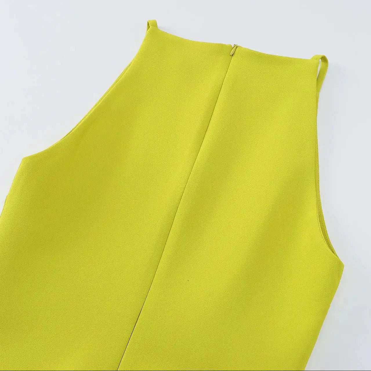 Robe Courte Col Droit Sans Manches Slim Fit